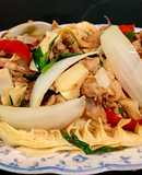 Thịt vịt xào măng, ớt chuông, hành tây