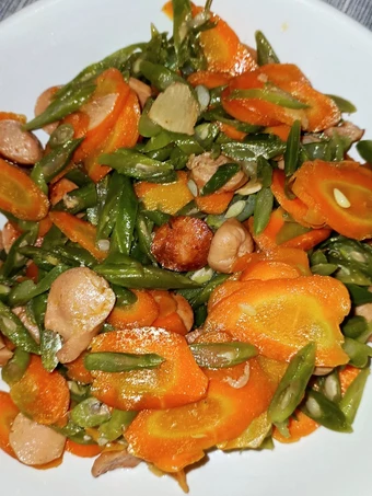 Cara Mudah Menyiapkan Resep 27. Tumis Wortel Buncis Sosis yang Enak Banget Anti Ribet, Mantap