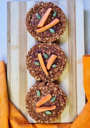 Una foto de Hamburguesas de garbanzos texturizados y avena 🍔 plant based, opción meal prep