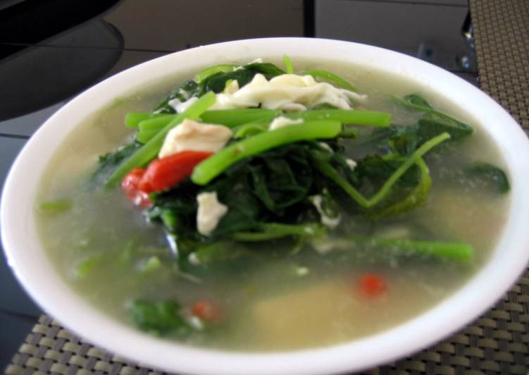 Step-by-Step Guide to Make Homemade SpinachAnd Egg Soup