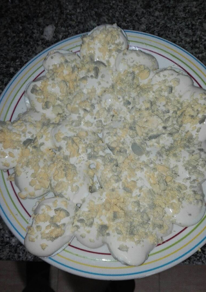 Una foto de Huevos rellenos de atún