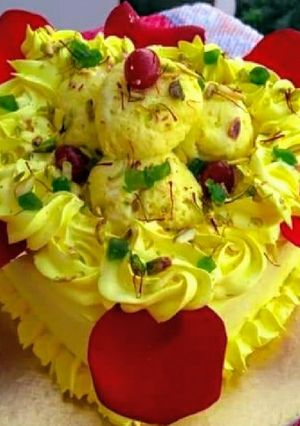 A picture of Rasmalai Cake.