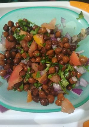A picture of Chana ghughni.
