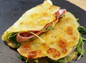 Foto di "Tacos" patate e mozzarella 🌮🥔🥬