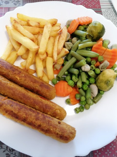 Una foto de 51.Salchichas veganas con soja texturizada y garbanzos