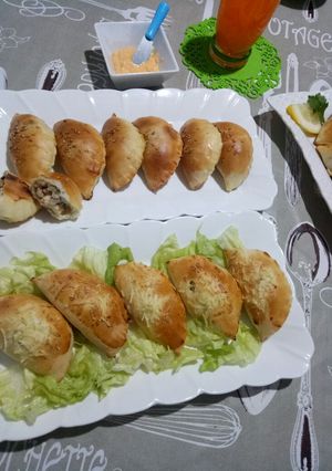 صورة لوصفة فطائر بالكفتة والجبن