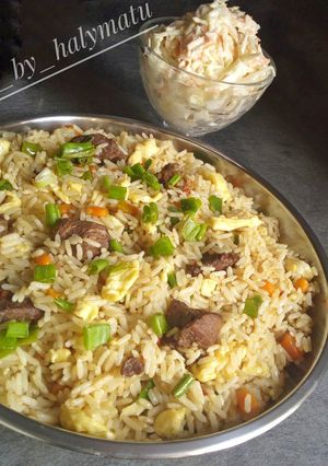 A picture of Chinese fried rice.