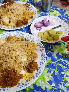 কলকাতা স্টাইল এগ চিকেন দম বিরিয়ানি (Kolkata Style dum Biryani recipe in Bengali) রেসিপির প্রধান ছবি