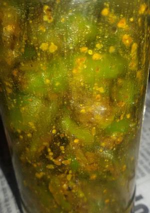 भुनी हुयी हरि मिर्च का अचार (Bhuni huyi hari mirch ka achhar recipe in hindi) रेसिपी मुख्य फोटो