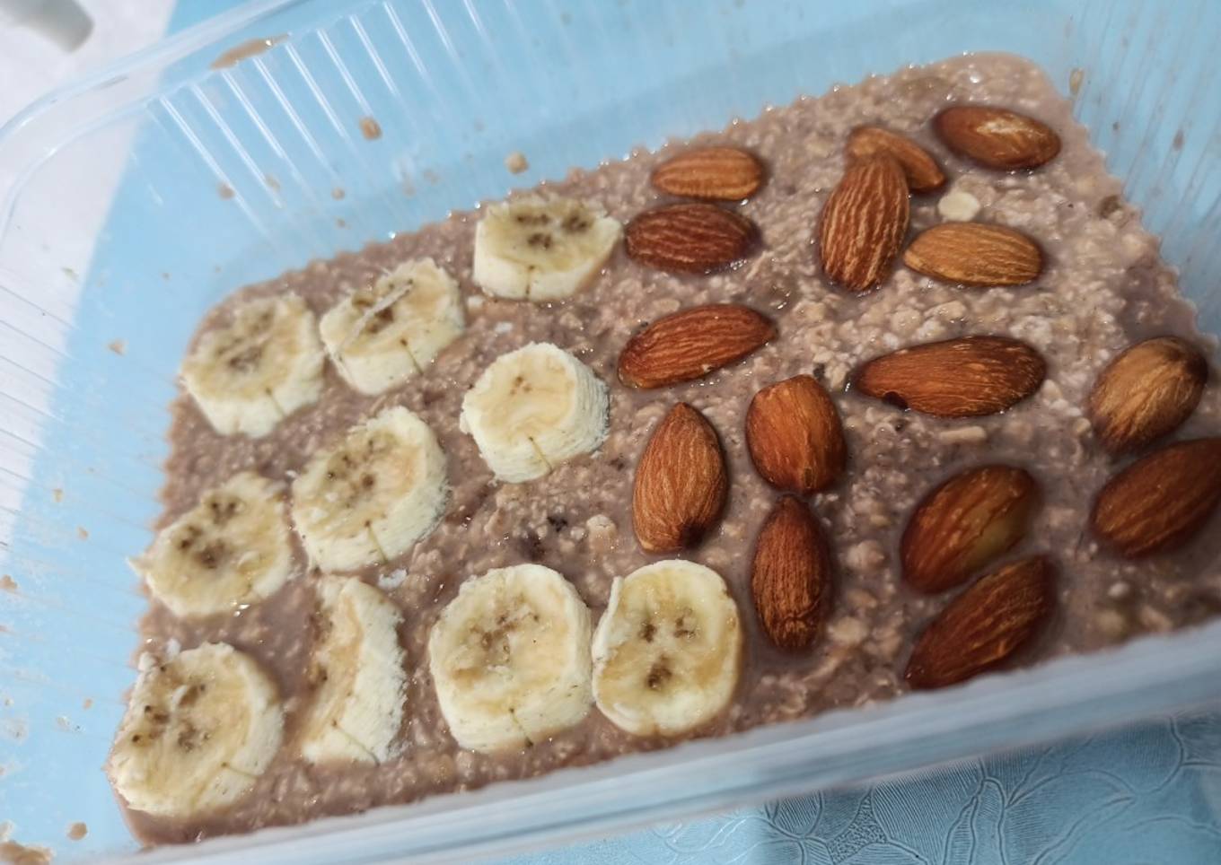 Overnight Choco Banana Oatmeal