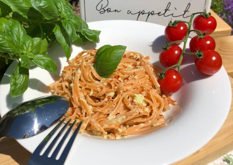 Avocado-Pasta mit Chili & Zitrone