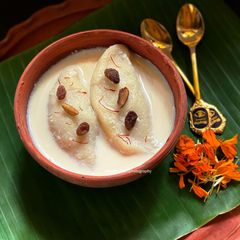 A picture of Dudh Puli Pithe.