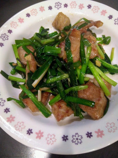 韭菜松阪肉(低醣生酮餐)(家常菜)(便當菜)(簡單料理)(下酒菜) 的食譜成品照片