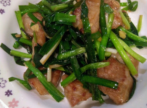 韭菜松阪肉（低醣生酮餐）（家常菜）（便當菜）（簡單料理）（下酒菜） 的食譜成品照片