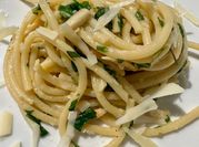 A picture of arugula pasta