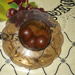 A picture of Black balls.