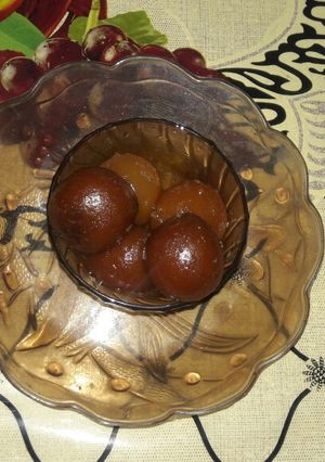 A picture of Black balls.