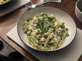 Pasta in a pea sauce