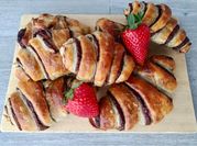 Una foto de croissant con hojaldre rápido