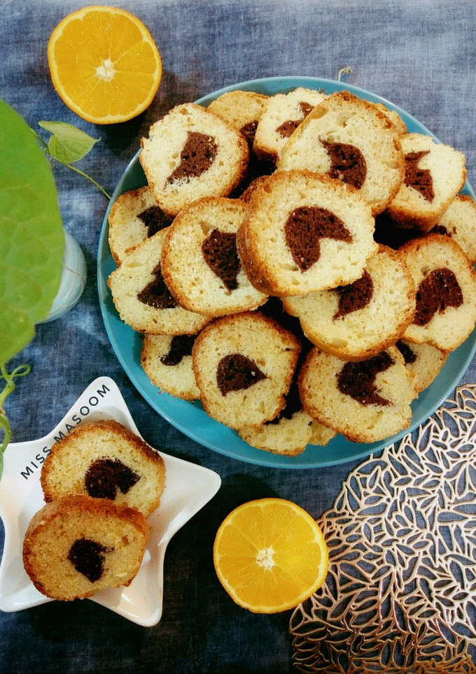 عکسی از دستور کیک دورنگ ساده خانگی