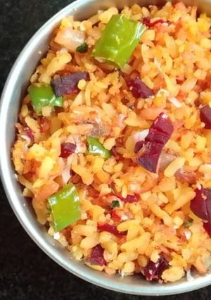 बीटरूट पोहे (Beetroot Pohe Recipe In Marathi) रेसिपी चे मुख्य फोटो 