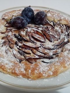 O poză a rețetei Prune Galette sau Clătită crocantă cu prune.