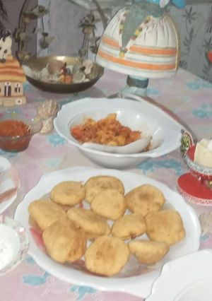 A picture of Sattu ki litti chokha bihari platter.