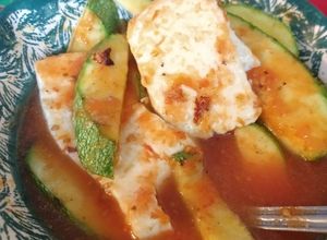 Una foto de Filetes de calabaza y panela en salsa muy light delicioso
