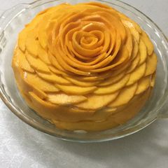 A picture of Mango rosecake.