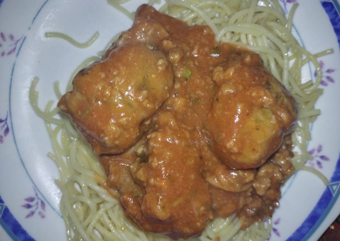 Fideos con albóndigas