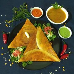 A picture of Mysore masala dosa (Street style).