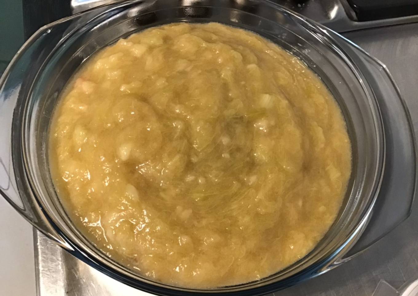 Compote de pommes et rhubarbe du jardin
