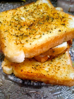 Foto resep Easy Made Garlic Bread