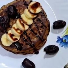 A picture of Dates Gingerbread Pancakes.