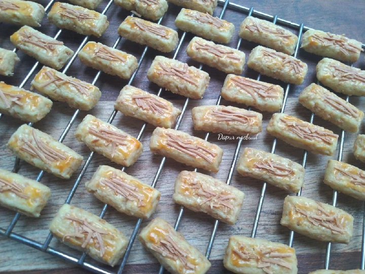 Langkah Gampang Membuat Resep Kastengel eggless yang Uenak Anti Ribet, Mantap Sekali