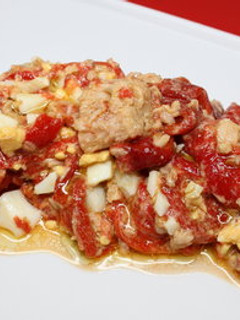 Foto principal de Ensalada de pimientos, atún y huevo duro