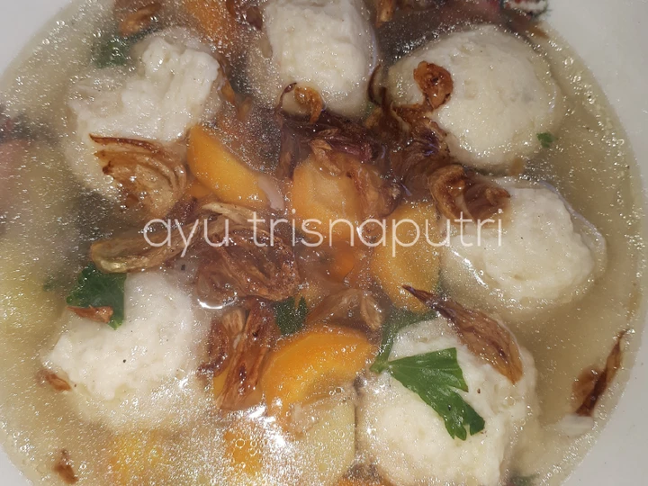 Langkah Mudah untuk Membuat Resep Sop sayur bakso ayam yang Menggugah Selera Anti Ribet, Mantap