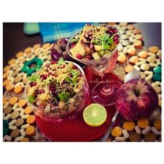 A picture of Apples Peanuts Masala Chaat.