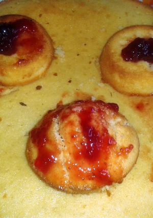 A picture of easy peasy cake.