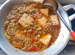 Foto resep Semur Tahu Kecambah