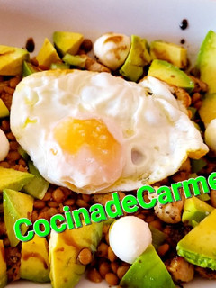 Una foto de Ensalada completa de lentejas