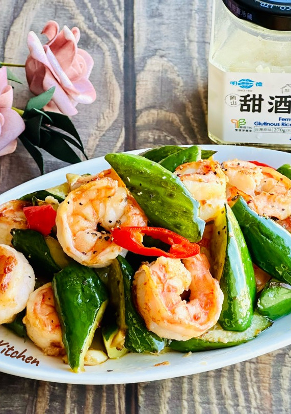 酒釀小黃瓜炒蝦仁 / 簡單家常菜 的食譜成品照片
