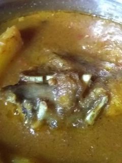 মাছের ঝোল (maacher jhol recipe in Bengali) রেসিপির প্রধান ছবি