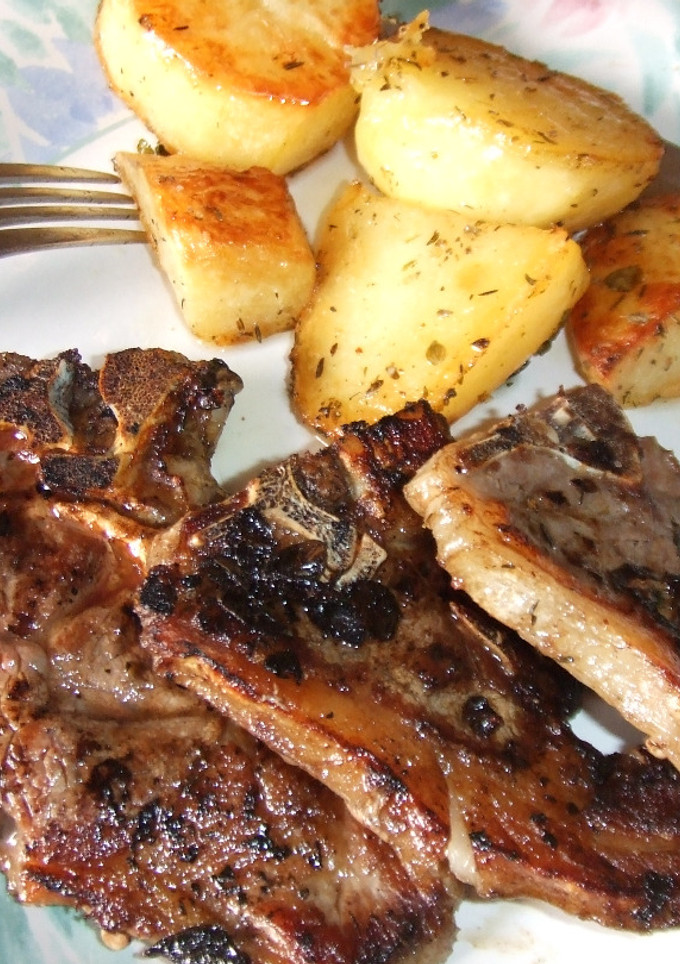 Una foto de Chuletas de cordero sencillas