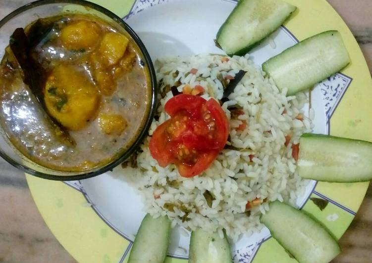 Methi pulao with choto aloo dum