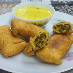 A picture of Kadhi Patodi.