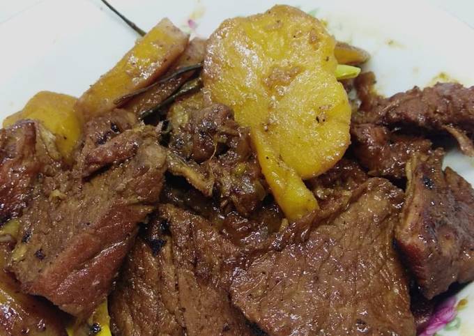 Daging sapi masak kecap