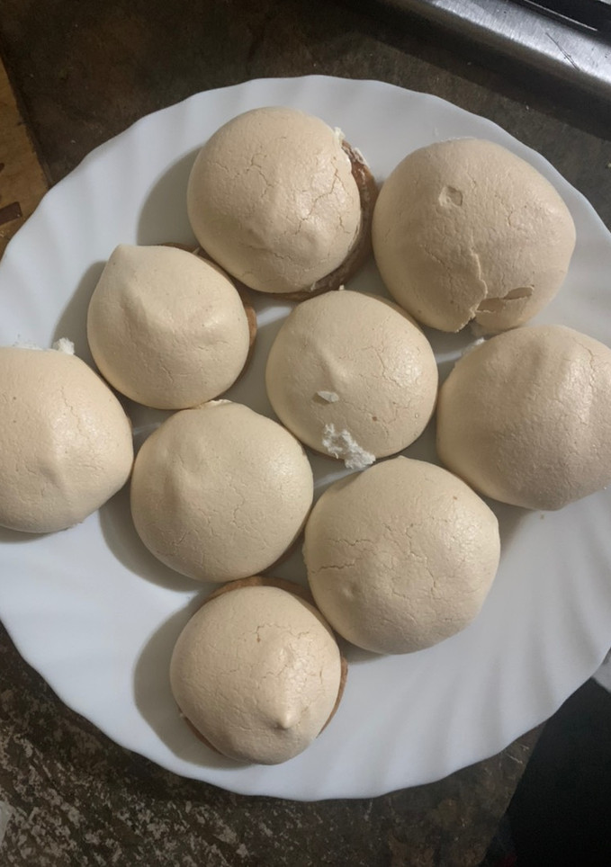 Una foto de Galletas María con merengue casero