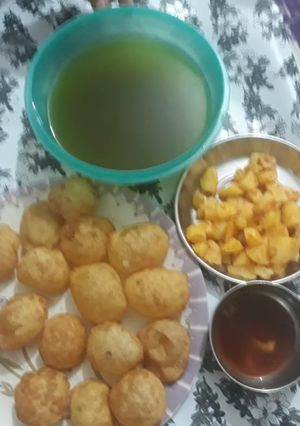 A picture of Homemade pani puri.