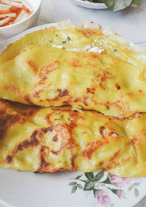 Hình của món Bánh xèo béo vị biển.